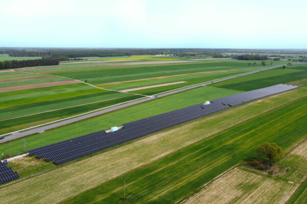 Farma fotowoltaiczna PV Karpin należąca do Volta Polska, moduły solarne do umów cPPA.